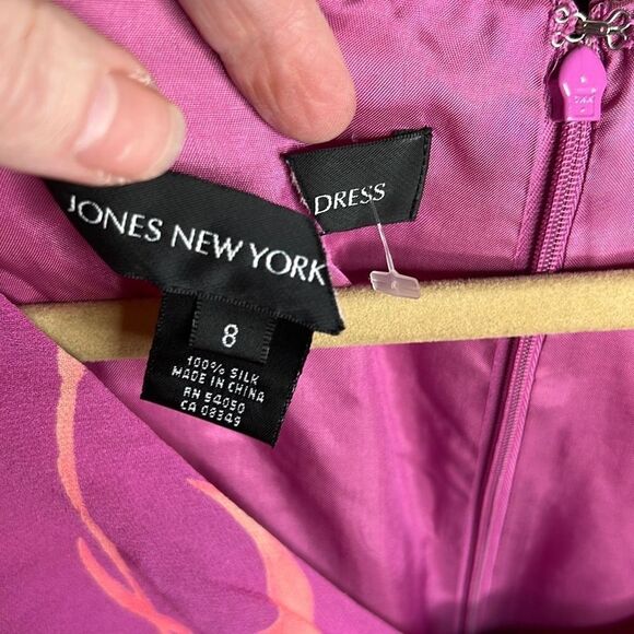 Jones New York Women's Cinched Waist V Neck Silk Dress Sleeveless Pink Size 8 - Picture 5 of 6